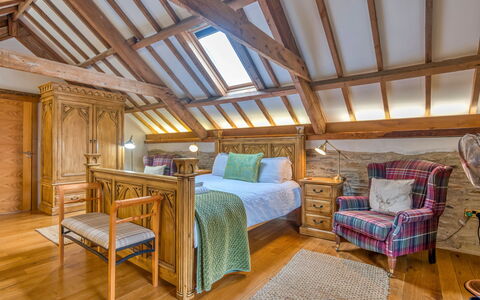 Jabajak Vineyard: Diseño De Interiores, Mueble, Madera, Techo, Piso, Suelo, Habitación, Cama, Encendiendo, Habitación