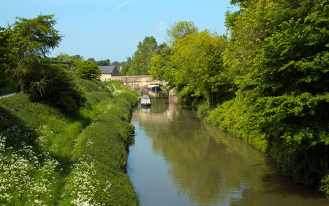 The Cottages Collection at Rusty Lane Farm: Los Recursos Hídricos, Agua, Cuerpo De Agua, Camino Acuático, Corriente De Agua, Verde, Naturaleza, Canal, Canal, Banco