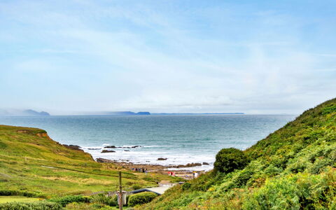 The Breakers: Azul, Verde, Costa, Paisaje Natural, Mar, Horizonte, Costeras Y Los Accidentes Geográficos Oceánico, Terreno, Tierras Altas, Oceano