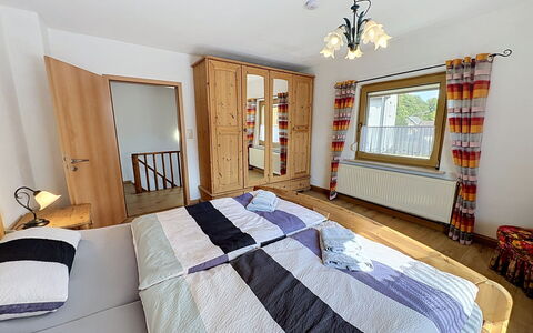Albert: Mueble, Diseño De Interiores, Cama, Habitación, Madera, Techo, Habitación, Suelo, Piso, Sábana