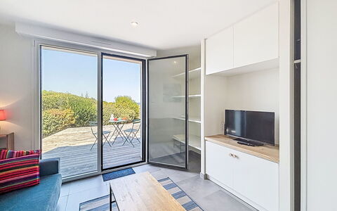 Beg en Aud: Diseño De Interiores, Mueble, Piso, Suelo, Techo, Habitación, Departamento, Sofá, Sala