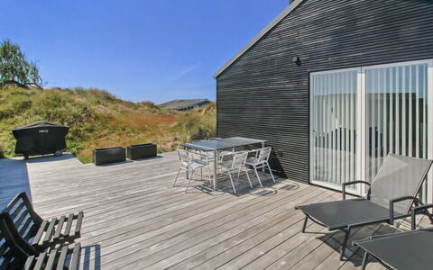 Fromer - 800M from the Sea: Madera, Cubierta, Tablón, Madera Dura, Mueble Para Exteriores, Porche, Boardwalk, Suelos De Madera, Vía Muerta