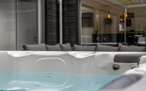 Filippine - 800M from the Sea: Bañera, Arreglo De Tubería, Jacuzzi, Plomería, Diseño, Baño, Planta De Casa, Grifo, Hotel
