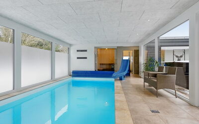 Filippine - 800M from the Sea