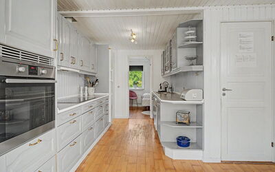 Leve - 300M from the Sea