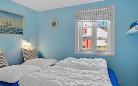 Safir - 1.7Km from the Sea: Habitación, Cama, Sábana, Mueble, Lecho, Casa, Diseño De Interiores, Linos, Marco De La Cama, Almohada