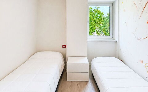 Federica: Pared, Piso, Suelo, Diseño De Interiores, Habitación, Departamento, Cama, Habitación, Techo, Lecho