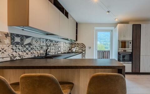 Federica: Diseño De Interiores, Piso, Mueble, Cocina, Mostrador, Suelo, Madera, Techo, Gabinetes, Suelos De Madera