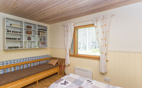Hakojärventie 3B: Mueble, Diseño De Interiores, Madera, Cama, Habitación, Suelo, Piso, Techo, Habitación, Casa