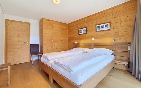 Les Rahâs A5: Diseño De Interiores, Madera, Piso, Suelo, Techo, Mueble, Habitación, Cama, Suelos De Madera, Habitación