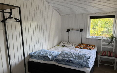 Grith - 740M to the Fjord: Madera, Habitación, Piso, Suelo, Diseño De Interiores, Sábana, Lecho, Cama, Mueble, Marco De La Cama