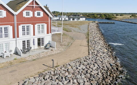 Loan - 10M to the Fjord: Agua, Camino Acuático, Canal, Barco, Watercraft, Costeras Y Los Accidentes Geográficos Oceánico, Mar, Muelle, Costa, Centro De Deportes Acuáticos