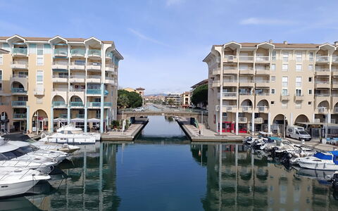 Virginie: Barco, Agua, Watercraft, Centro De Deportes Acuáticos, Barcos Y Canotaje - Efectos Y Equipo, Camino Acuático, Canal, Puerto, Departamento, Arquitectura Naval