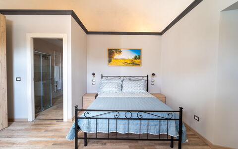 Villa Belvedere: Mueble, Diseño De Interiores, Cama, Suelo, Habitación, Piso, Madera, Habitación, Techo, Lecho