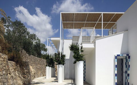 Capri: Mueble, Diseño De Interiores, Piso, Suelo, Techo, Habitación, Silla, Mesa, Departamento, Cocina Y Comedor Mesa