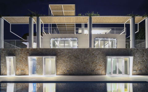 Capri: Mueble, Diseño De Interiores, Piso, Suelo, Techo, Habitación, Silla, Mesa, Departamento, Cocina Y Comedor Mesa