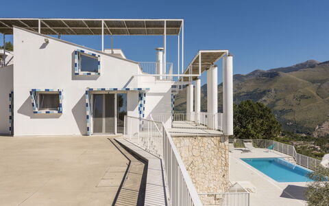 Capri: Casa, Balcón, Escalera, Porche, Inmuebles, Hormigón, Pretil, Sombra, Villa, Mansión