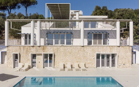 Capri: Piscina, Casa, Inmuebles, Recurso, Departamento, Mansión, Villa, Balcón, Eco Hotel, Hotel