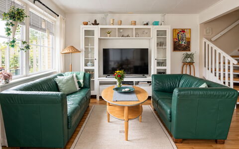 Cityhuset: Mueble, Diseño De Interiores, Piso, Suelo, Techo, Habitación, Silla, Mesa, Departamento, Cocina Y Comedor Mesa