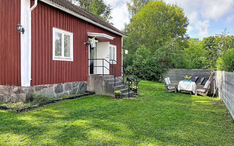 Villa Stensborg: Hierba, Arquitectura, Casa, Casa, El Terreno Del Lote, Cabaña, Inmuebles, Casa De Campo, Yarda, Césped