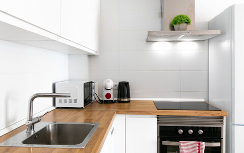 Caribe: Aparato De Cocina, Cocina, Mostrador, Piso, Mueble, Electrodoméstico, Gabinetes, Diseño De Interiores, Electrodoméstico, Madera