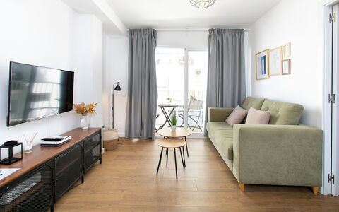 Caribe: Mueble, Diseño De Interiores, Piso, Suelo, Suelos De Madera, Pared, Madera, Sofá, Sala, Suelo Laminado