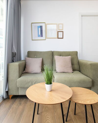 Caribe: Mueble, Diseño De Interiores, Piso, Suelo, Suelos De Madera, Sofá, Madera, Sala, Mesa, Casa