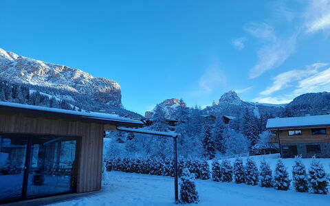 Chalet Dumbria Dolomites: Accidentes Geográficos Montañosas, Montaña, Nieve, Invierno, Cordillera, Hill Station, Paisaje, Congelación, Cabaña, Pendiente