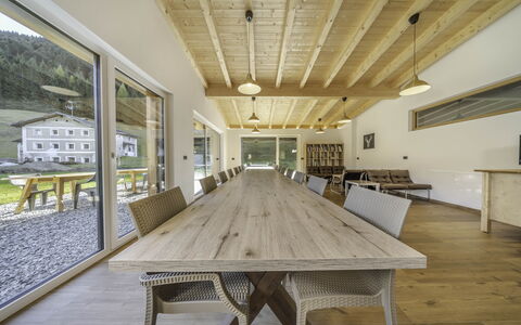 Chalet Dumbria Dolomites: Madera, Casa, Techo, Porche, Madera Dura, Cocina Y Comedor Mesa, Cabaña, Tablón, Manchas De Madera, Eco Hotel