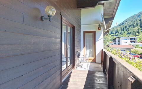Ferienhaus Lanzinger: Madera, Madera Dura, Tablón, Manchas De Madera, Vía Muerta, La Luz Del Día, Suelos De Madera, Madera Contrachapada, Balcón