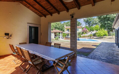 Istria Serenity: Mueble, Piso, Mueble Para Exteriores, Recurso, Sombra, Puerta, Silla, Piscina, Patio Interior, Inmuebles