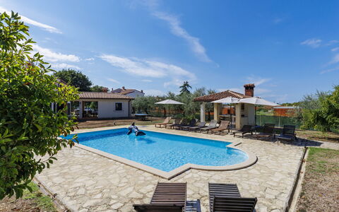 Istria Serenity: Piscina, Casa, Inmuebles, Recurso, Hacienda, Ocio, Villa, Eco Hotel, Sombra, Casa De Campo