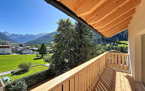 Gortipohl 625: Cordillera, Balcón, Porche, Sombra, Valle, Cresta, Alpes, Manchas De Madera, Eco Hotel, Pretil