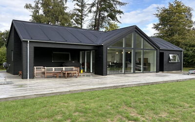 Felicita - 800M from the Sea