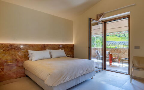 Poggio Ambrato 18, Emma Villas: Manchas De Madera, Madera Dura, Piscina, Recurso, Suelos De Madera, Marco De La Cama, Hotel, Lecho, Eco Hotel, Habitación