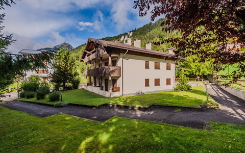 Sole e Neve: Arquitectura, Pendiente, Cabaña, Cordillera, Cuarto De Troncos, Vía Muerta, Maderas, Alpes, Eco Hotel, Pueblo De Montaña