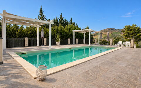 Casa Boungalow: Piscina, Piso, Material Compuesto, Sombra, Recurso, Losa, Loseta, Hormigón, Eco Hotel, Hacienda