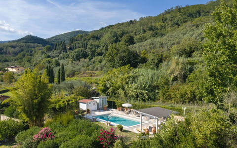 Al Melo: Colina, Hill Station, Piscina, Eco Hotel, Cordillera, Jardín, Recurso, Mueble Para Exteriores, Paraguas, Sunlounger