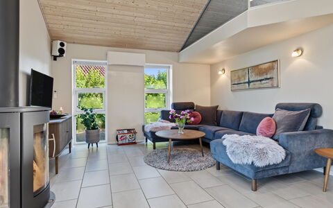 Nelia - 1Km from the Sea: Mueble, Diseño De Interiores, Piso, Sofá, Suelo, Madera, Sala, Techo, Habitación, Casa