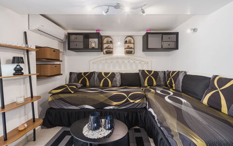 Dimora Little Dream: Diseño De Interiores, Mueble, Piso, Suelo, Textil, Habitación, Encendiendo, Techo, Habitación, Cama