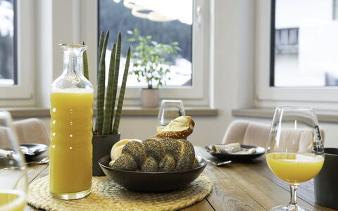 Auffach 609: Comida, Vajilla, Ingrediente, Mueble, Drinkware, Fruta, Utensilios Para Servir