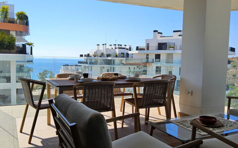 Residencial Áster: Mueble, Silla, Departamento, Diseño Urbano, Condominio, Balcón, Cocina Y Comedor Mesa, Mueble Para Exteriores, Sombra, Mesa Al Aire Libre
