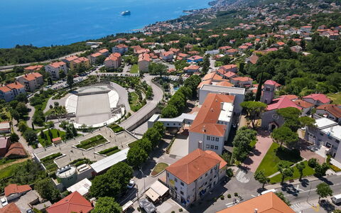 Opatija Matulji 174: Mar, Costeras Y Los Accidentes Geográficos Oceánico, Costa, Recurso, Oceano, Apuntalar, Playa, Piscina, Ciudad De Vacaciones, Zona Tropical
