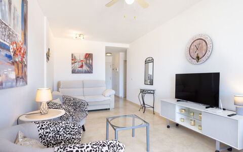 Balandros Sun: Mueble, Diseño De Interiores, Piso, Suelo, Sofá, Techo, Departamento, Sala, Habitación, Casa