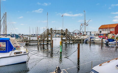 Leefke - 200M from the Sea: Barco, Centro De Deportes Acuáticos, Watercraft, Puerto, Puerto, Muelle, Barcos Y Canotaje - Efectos Y Equipo, Mar, Arquitectura Naval