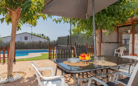 Casa Anchoa: Mueble, Mueble Para Exteriores, Piscina, Sombra, Jardín, Patio Interior, Mesa Al Aire Libre, Silla, Paraguas, Paisajismo