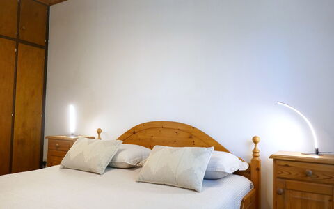 Ca' Angiulin: Cama, Pared, Mueble, Diseño De Interiores, Habitación, Madera, Sábana, Lecho, Suelo, Techo