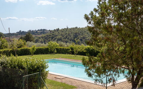 Il Melograno Apartament: Piscina, Recurso, Sombra, Mueble Para Exteriores, Jardín, Eco Hotel, Paisajismo, Patio Interior, Hacienda, Thermae