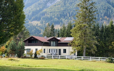 Bergzeit-Stoder: Casa, Montaña, Paisaje, Casa, Cabaña, Colina, Área Rural, Tierras Altas, El Terreno Del Lote, Techo