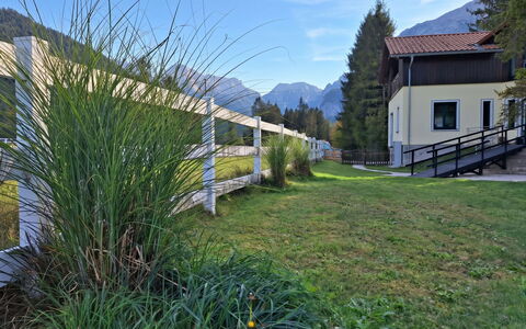 Bergzeit-Stoder: Paisaje, Cerca, Cordillera, Cabaña, Pendiente, Hill Station, Valle, Porche, Cresta, Inicio De Esgrima